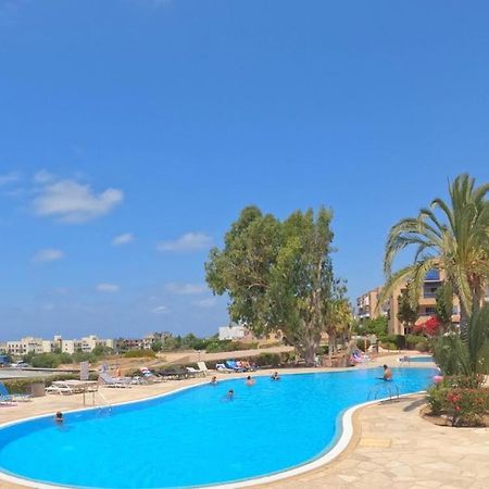 Timeless Cyprus Apartment Пафос Екстериор снимка