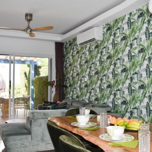 Timeless Cyprus Apartment Пафос Екстериор снимка