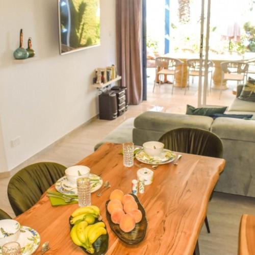 Timeless Cyprus Apartment Пафос Екстериор снимка
