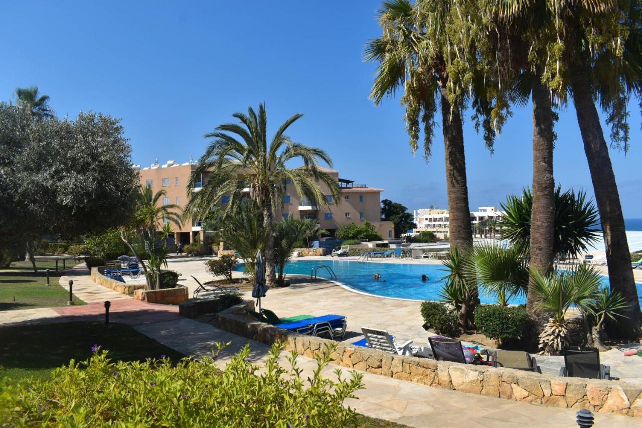 Timeless Cyprus Apartment Пафос Екстериор снимка