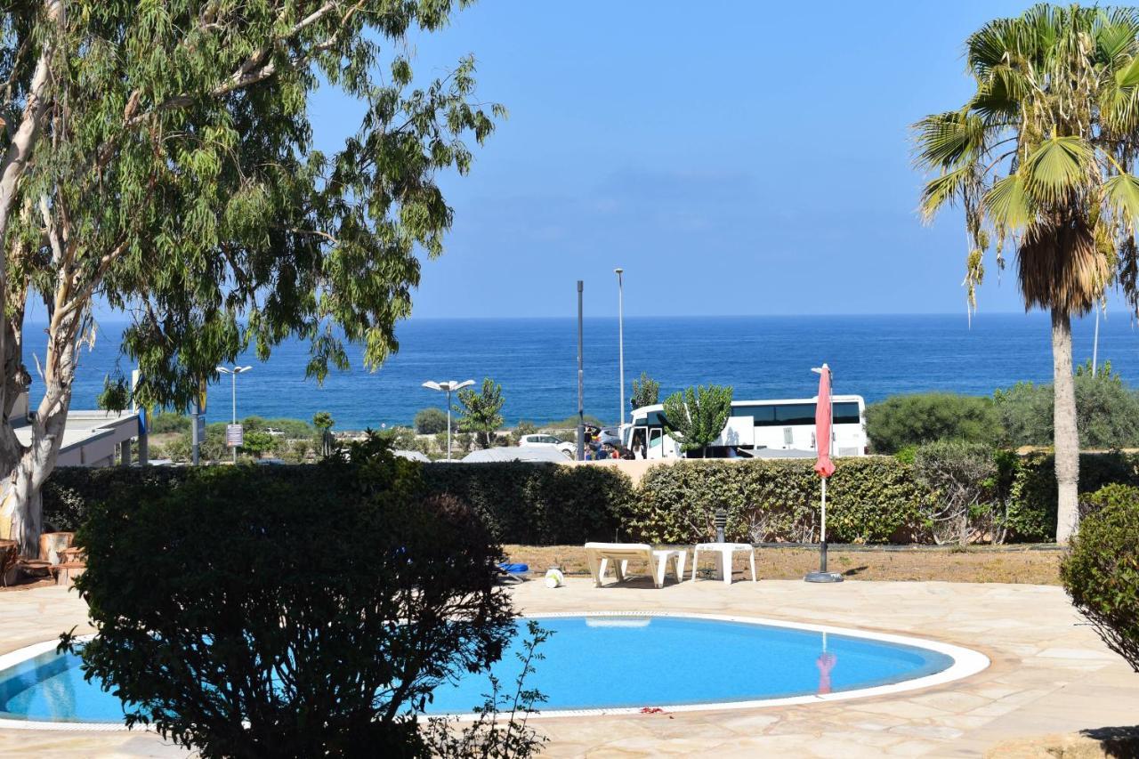 Timeless Cyprus Apartment Пафос Екстериор снимка