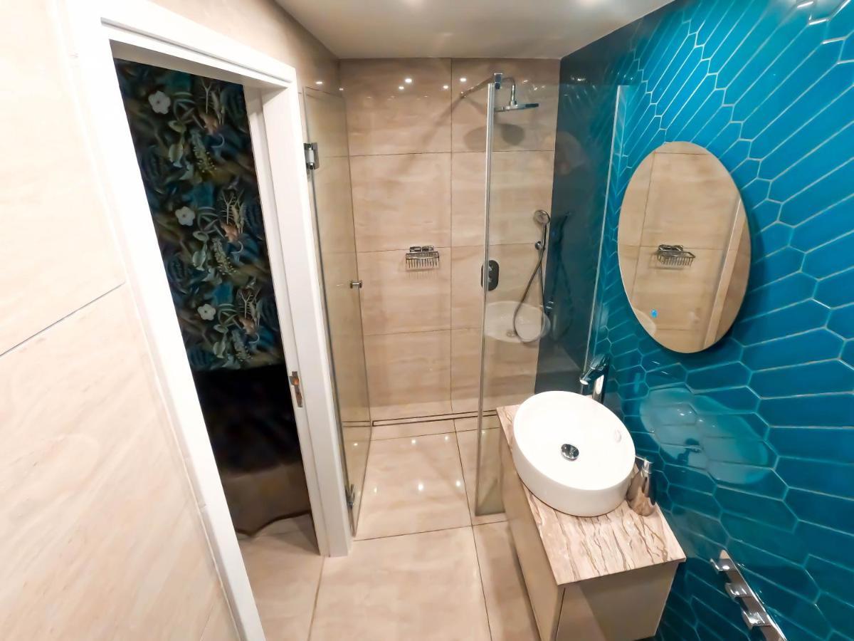Timeless Cyprus Apartment Пафос Екстериор снимка