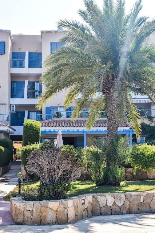 Timeless Cyprus Apartment Пафос Екстериор снимка