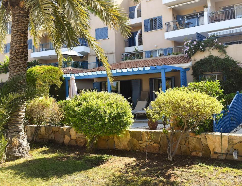 Timeless Cyprus Apartment Пафос Екстериор снимка