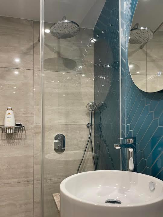 Timeless Cyprus Apartment Пафос Екстериор снимка