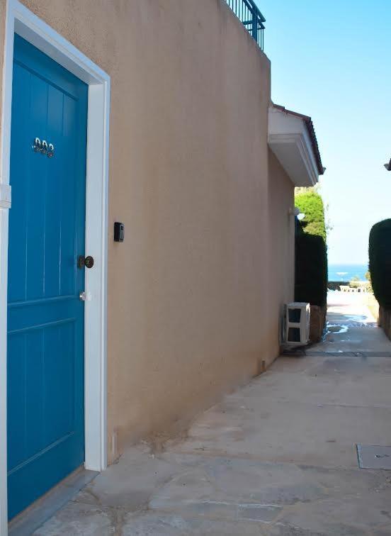Timeless Cyprus Apartment Пафос Екстериор снимка